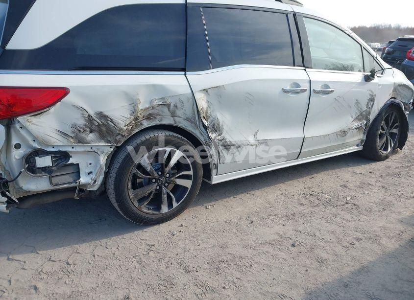 Photo 6 of 2019 Honda Odyssey ELITE (VIN 5FNRL6H90KB019835)