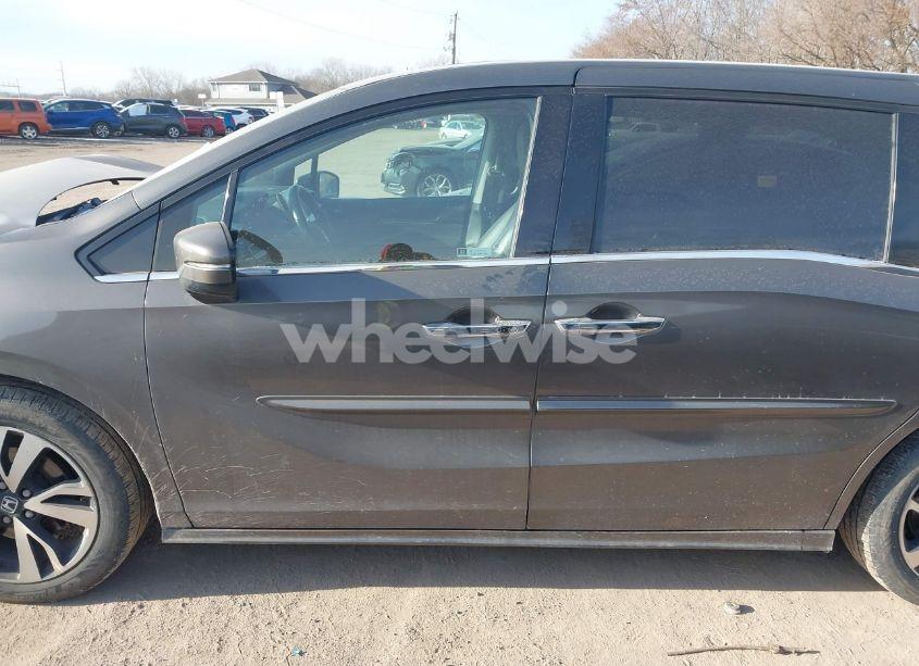 Photo 14 of 2019 Honda Odyssey ELITE (VIN 5FNRL6H90KB039356)