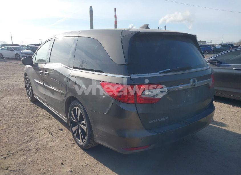 Photo 3 of 2019 Honda Odyssey ELITE (VIN 5FNRL6H90KB039356)