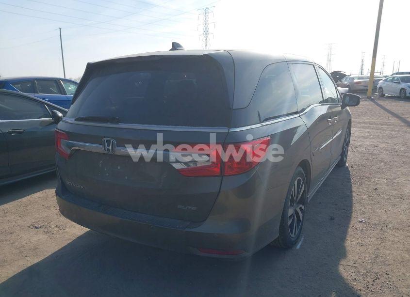 Photo 4 of 2019 Honda Odyssey ELITE (VIN 5FNRL6H90KB039356)