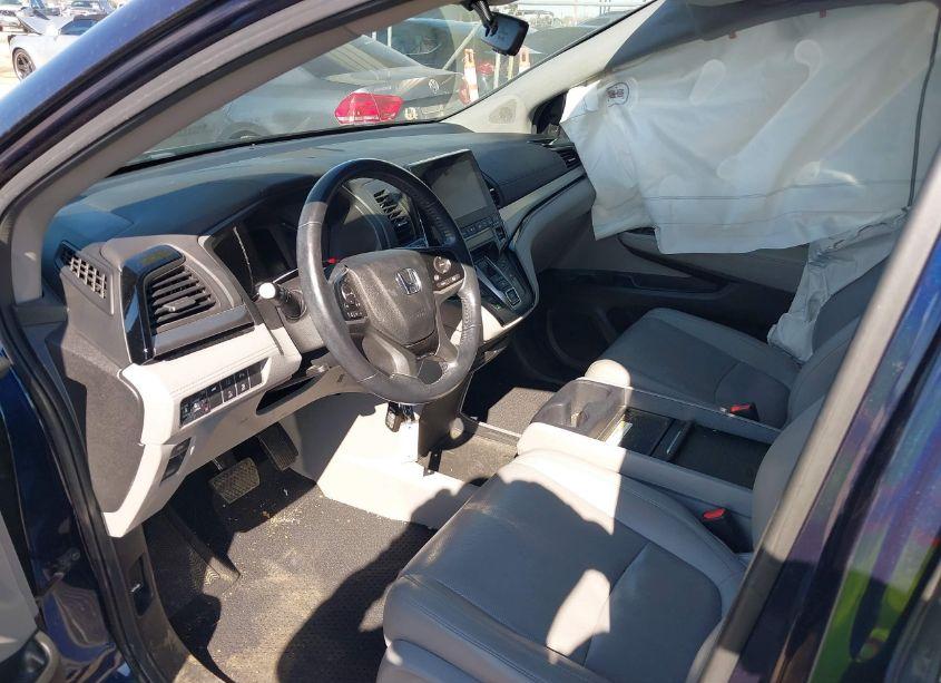 Photo 5 of 2019 Honda Odyssey ELITE (VIN 5FNRL6H90KB094681)