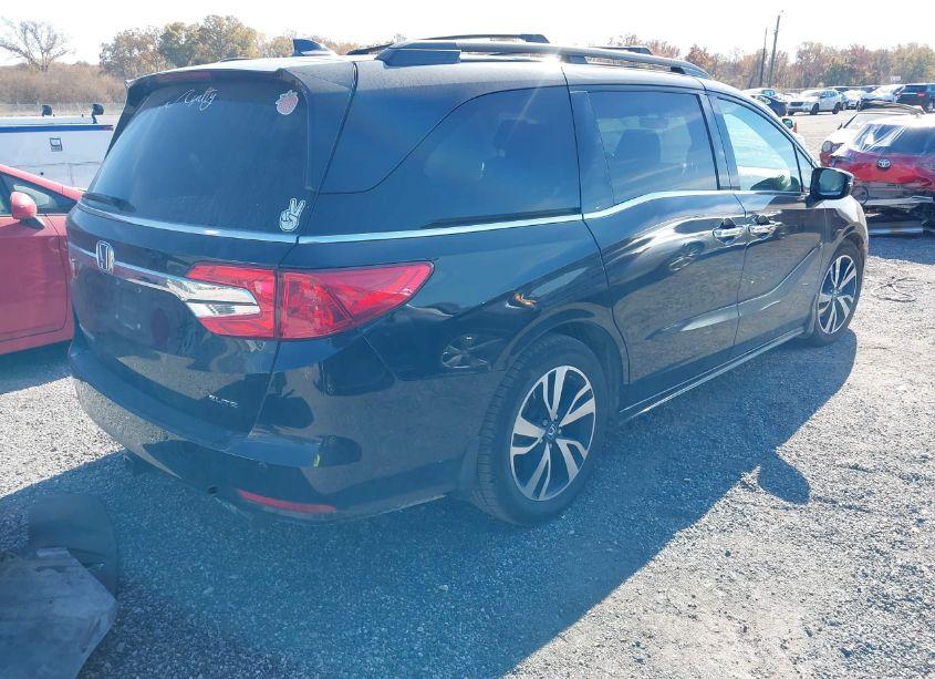 Photo 4 of 2019 Honda Odyssey ELITE (VIN 5FNRL6H91KB057509)