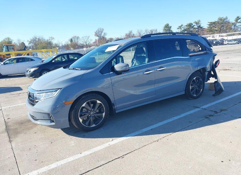 Photo 2 of 2024 Honda Odyssey ELITE (VIN 5FNRL6H91RB001130)