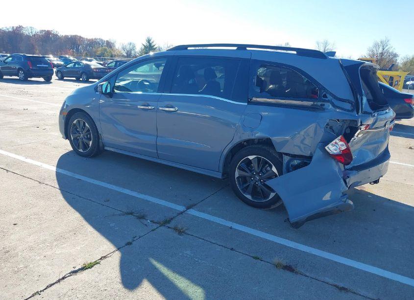 Photo 3 of 2024 Honda Odyssey ELITE (VIN 5FNRL6H91RB001130)