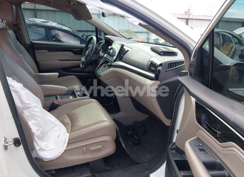 Photo 5 of 2019 Honda Odyssey ELITE (VIN 5FNRL6H92KB033848)
