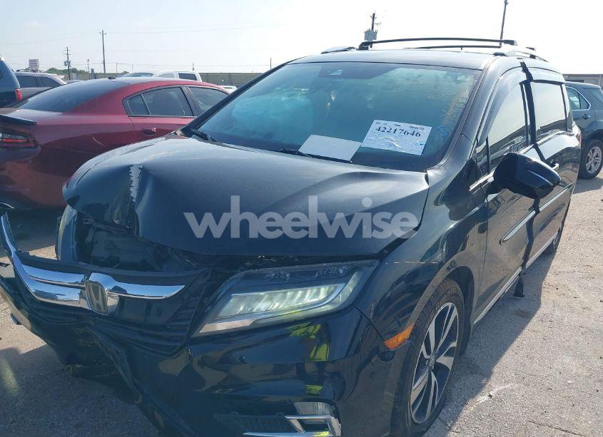 Photo 2 of 2019 Honda Odyssey ELITE (VIN 5FNRL6H92KB089949)