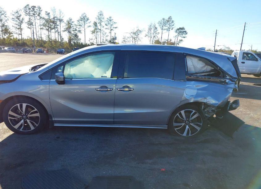 Photo 14 of 2020 Honda Odyssey ELITE (VIN 5FNRL6H92LB016047)