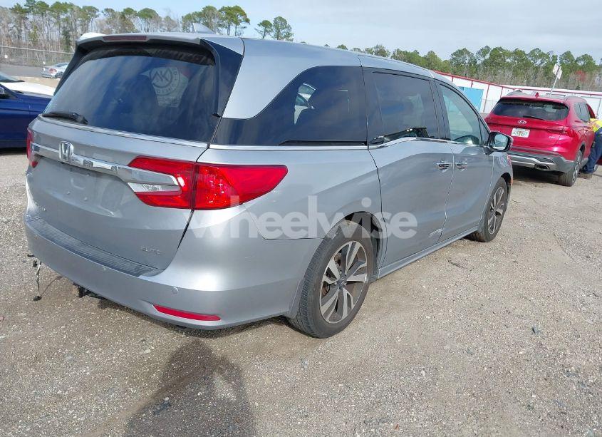 Photo 4 of 2020 Honda Odyssey ELITE (VIN 5FNRL6H92LB016209)