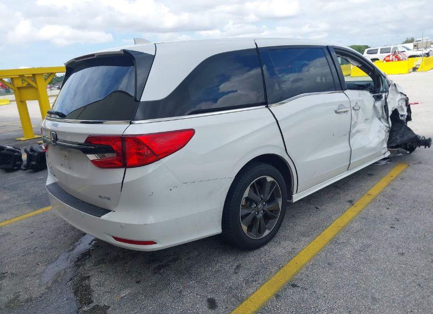 Photo 4 of 2023 Honda Odyssey ELITE (VIN 5FNRL6H92PB063021)