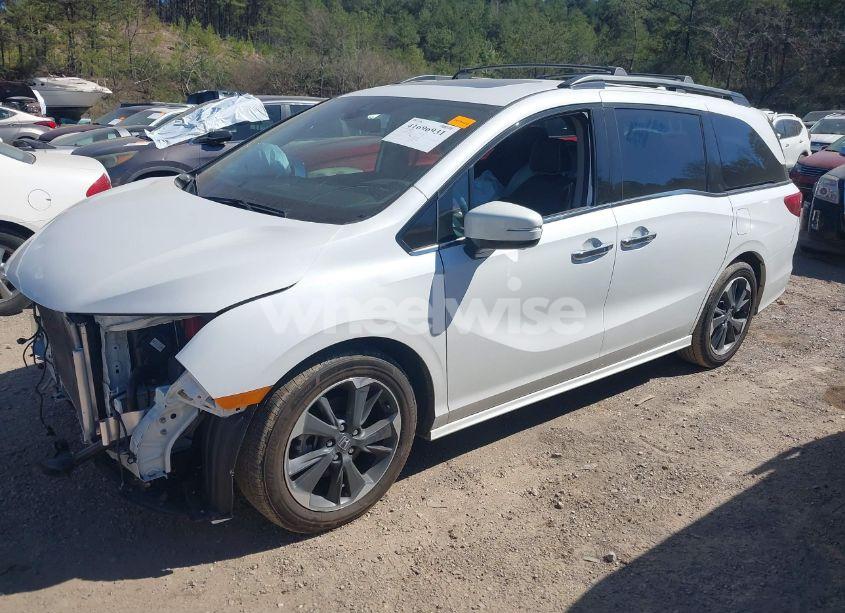 Photo 2 of 2024 Honda Odyssey ELITE (VIN 5FNRL6H92RB005249)
