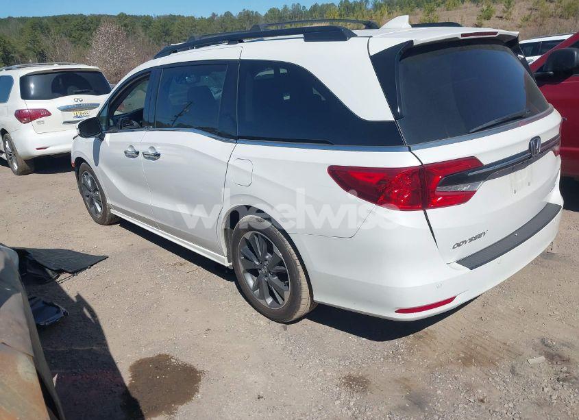 Photo 3 of 2024 Honda Odyssey ELITE (VIN 5FNRL6H92RB005249)
