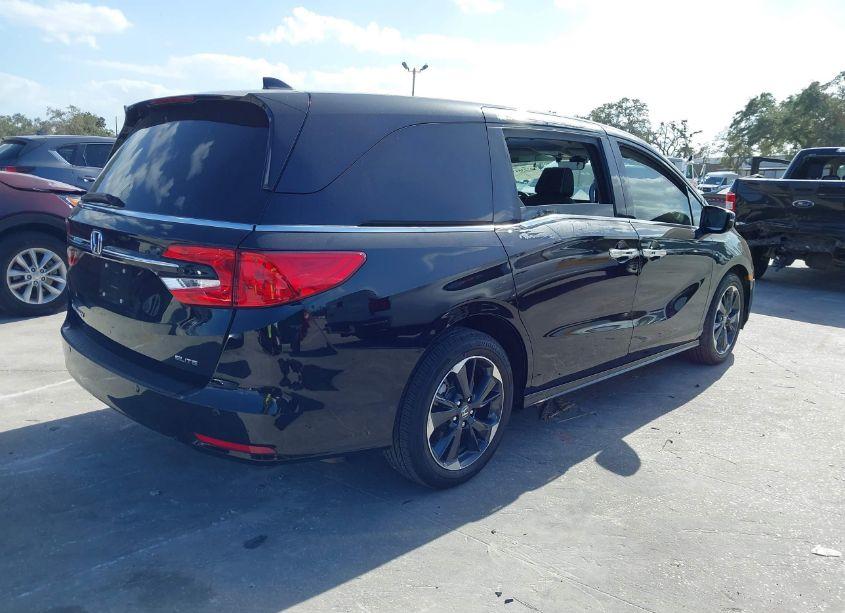 Photo 4 of 2024 Honda Odyssey ELITE (VIN 5FNRL6H92RB059053)
