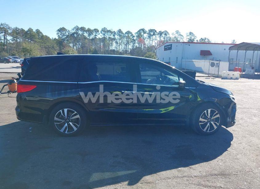 Photo 13 of 2018 Honda Odyssey ELITE (VIN 5FNRL6H93JB099730)