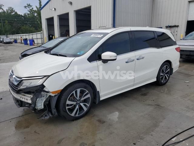 Photo 13 of 2018 HONDA ODYSSEY ELITE (VIN 5FNRL6H93JB111116)