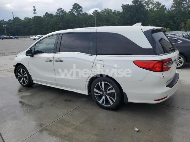 Photo 3 of 2018 HONDA ODYSSEY ELITE (VIN 5FNRL6H93JB111116)