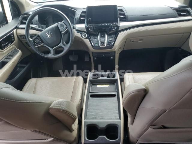 Photo 9 of 2018 HONDA ODYSSEY ELITE (VIN 5FNRL6H93JB111116)