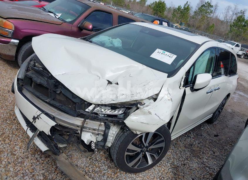 Photo 2 of 2019 Honda Odyssey ELITE (VIN 5FNRL6H93KB021160)