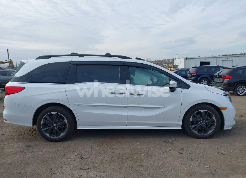Photo 12 of 2024 Honda Odyssey ELITE (VIN 5FNRL6H93RB000285)