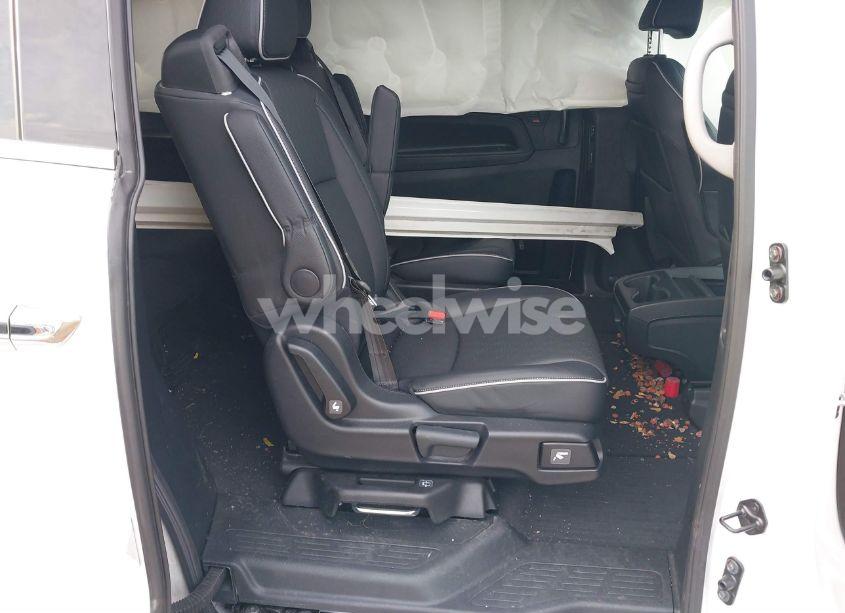 Photo 8 of 2024 Honda Odyssey ELITE (VIN 5FNRL6H93RB000285)