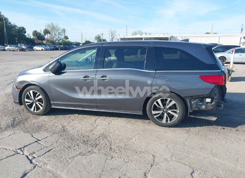 Photo 15 of 2018 Honda Odyssey ELITE (VIN 5FNRL6H94JB018640)