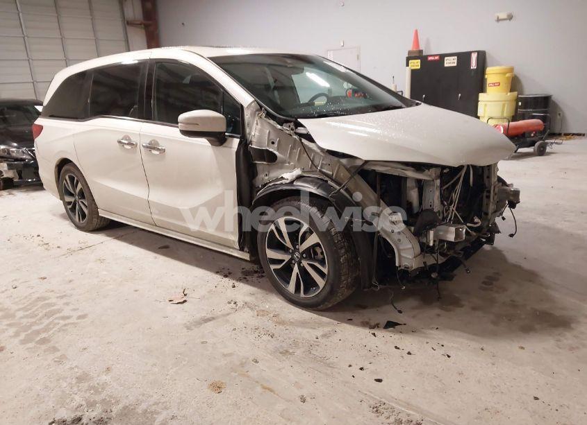 2018 Honda Odyssey ELITE (VIN 5FNRL6H94JB034739) main photo