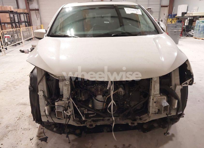 Photo 6 of 2018 Honda Odyssey ELITE (VIN 5FNRL6H94JB034739)