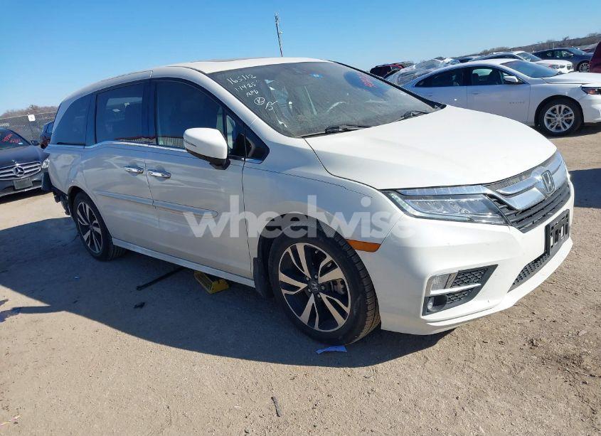2018 Honda Odyssey ELITE (VIN 5FNRL6H94JB065862) main photo