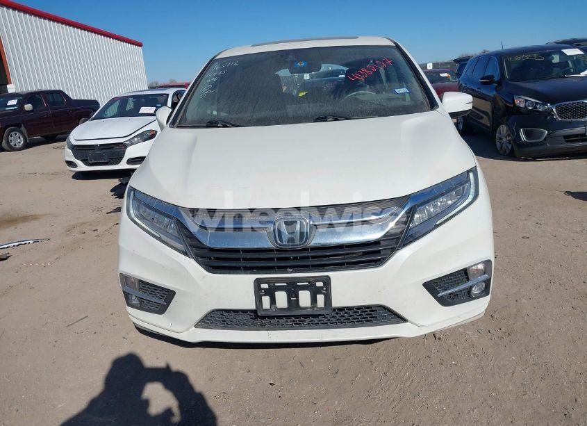 Photo 12 of 2018 Honda Odyssey ELITE (VIN 5FNRL6H94JB065862)