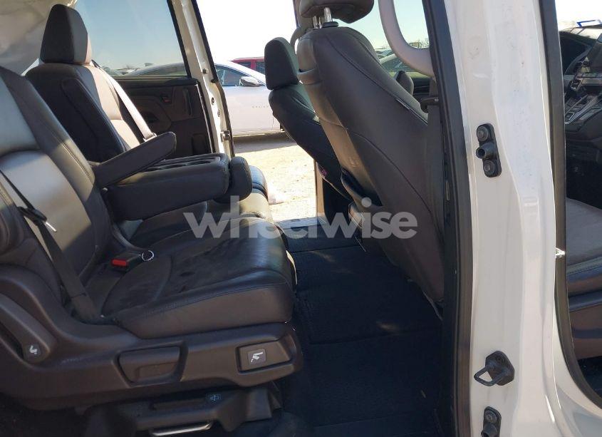 Photo 8 of 2018 Honda Odyssey ELITE (VIN 5FNRL6H94JB065862)