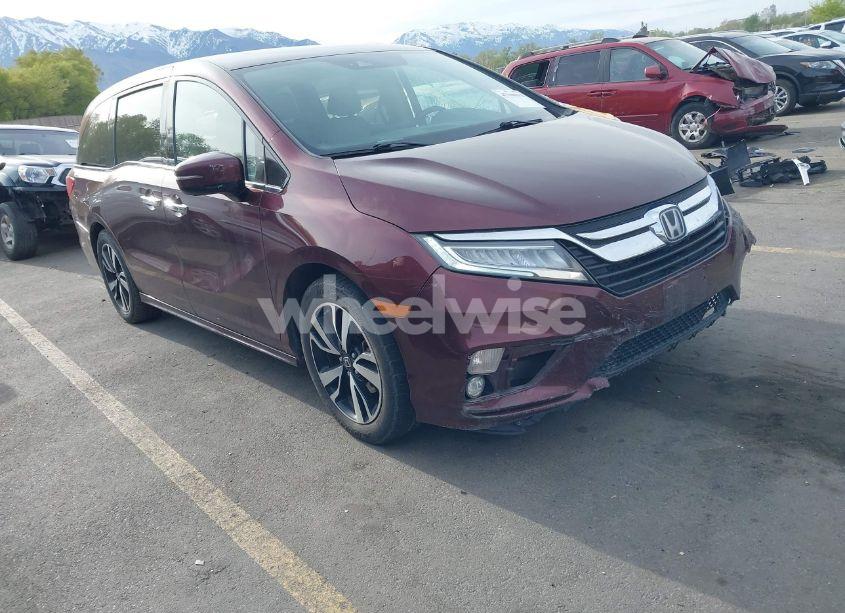 2018 Honda Odyssey ELITE (VIN 5FNRL6H94JB067479) main photo
