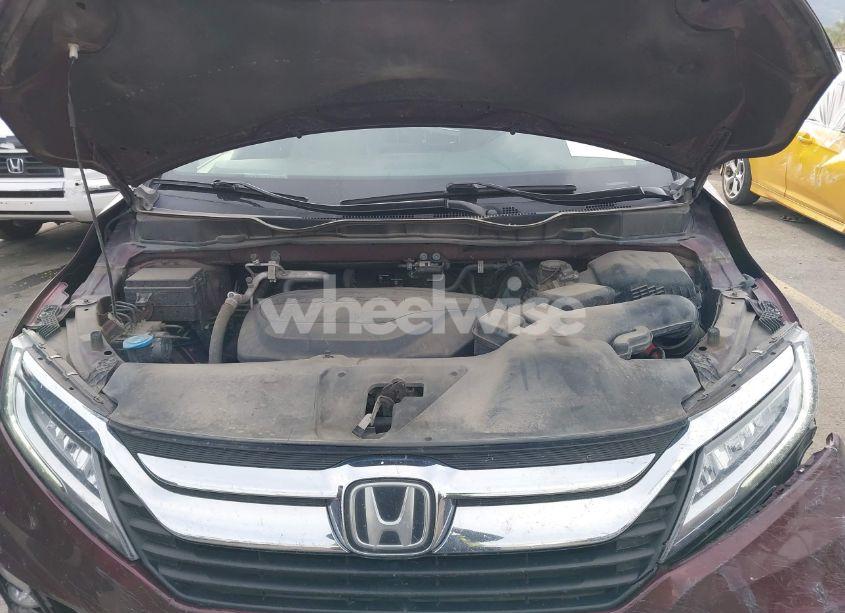 Photo 10 of 2018 Honda Odyssey ELITE (VIN 5FNRL6H94JB067479)