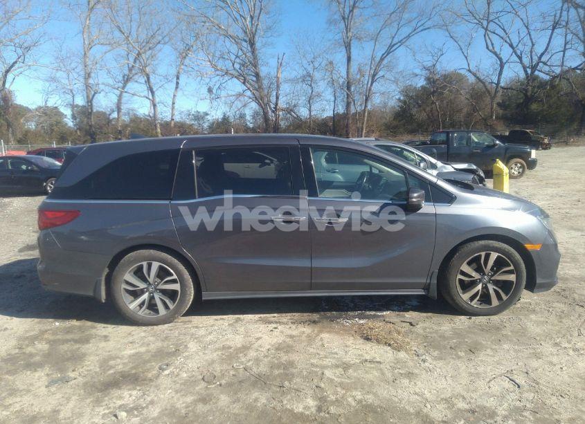 Photo 13 of 2018 Honda Odyssey ELITE (VIN 5FNRL6H95JB073176)
