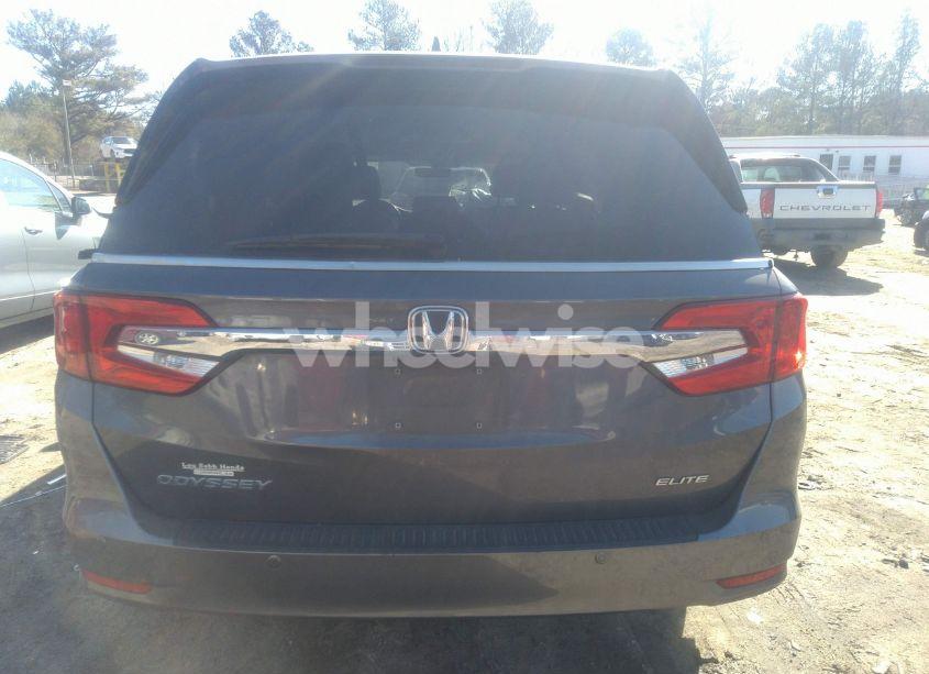 Photo 16 of 2018 Honda Odyssey ELITE (VIN 5FNRL6H95JB073176)