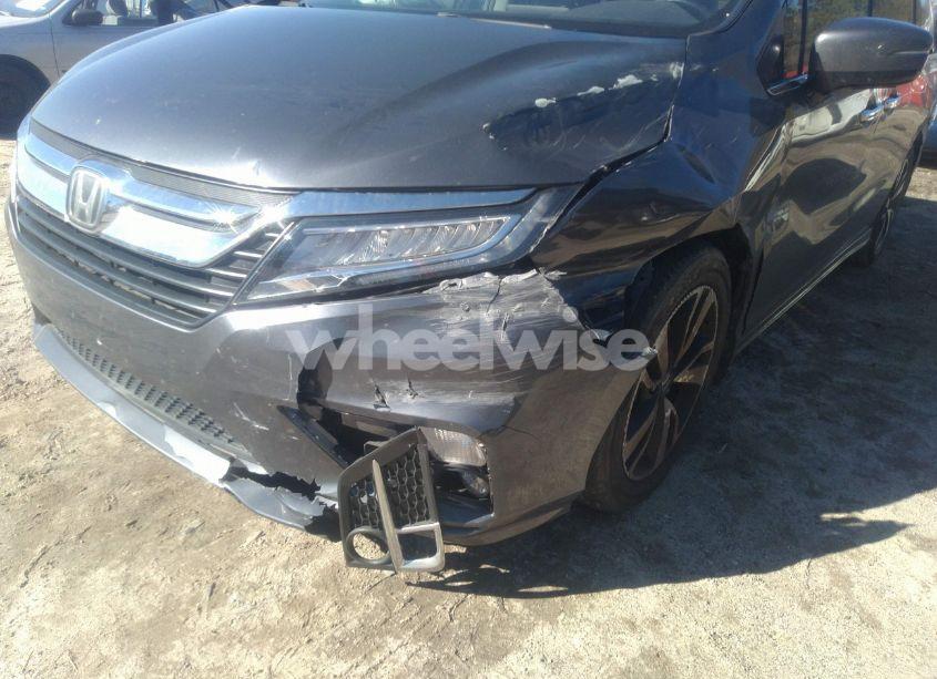 Photo 6 of 2018 Honda Odyssey ELITE (VIN 5FNRL6H95JB073176)