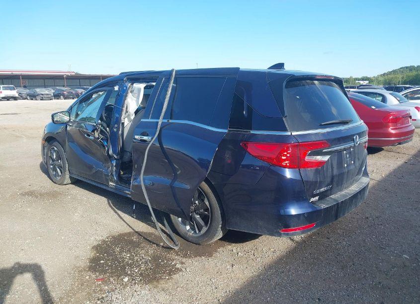 Photo 3 of 2022 Honda Odyssey ELITE (VIN 5FNRL6H95NB011881)
