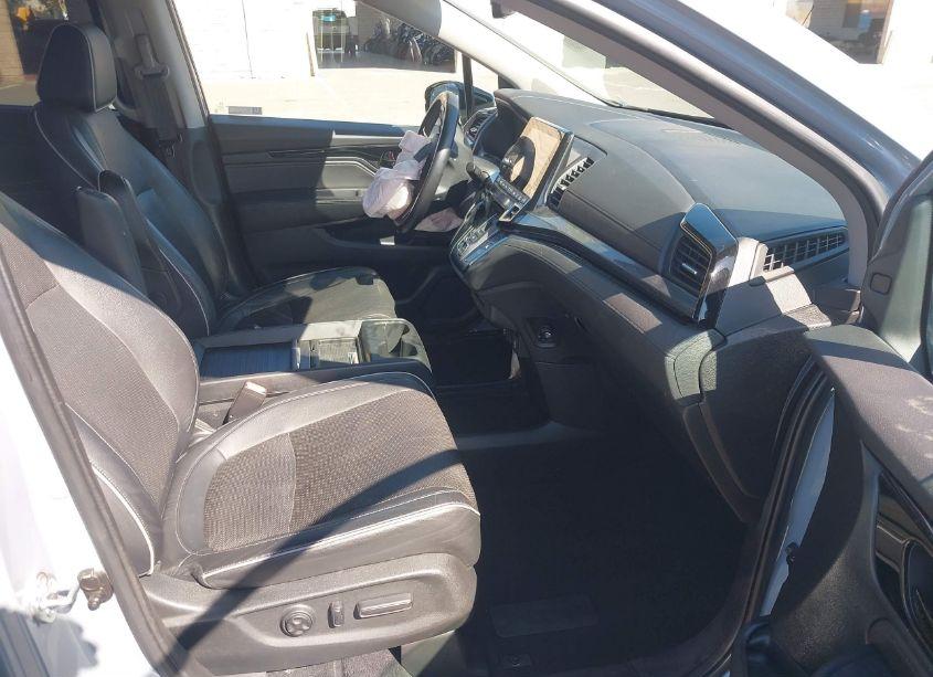 Photo 5 of 2023 Honda Odyssey ELITE (VIN 5FNRL6H95PB014296)