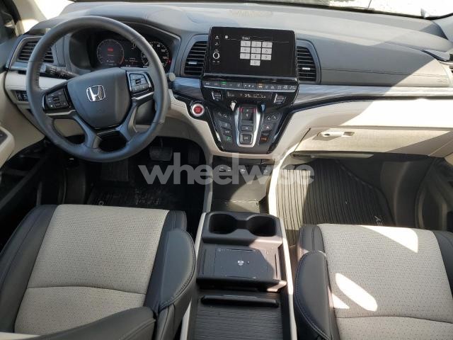 Photo 8 of 2025 HONDA ODYSSEY ELITE (VIN 5FNRL6H95SB020401)
