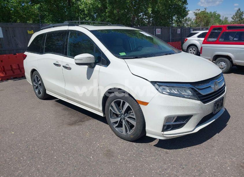 2018 Honda Odyssey ELITE (VIN 5FNRL6H96JB080220) main photo