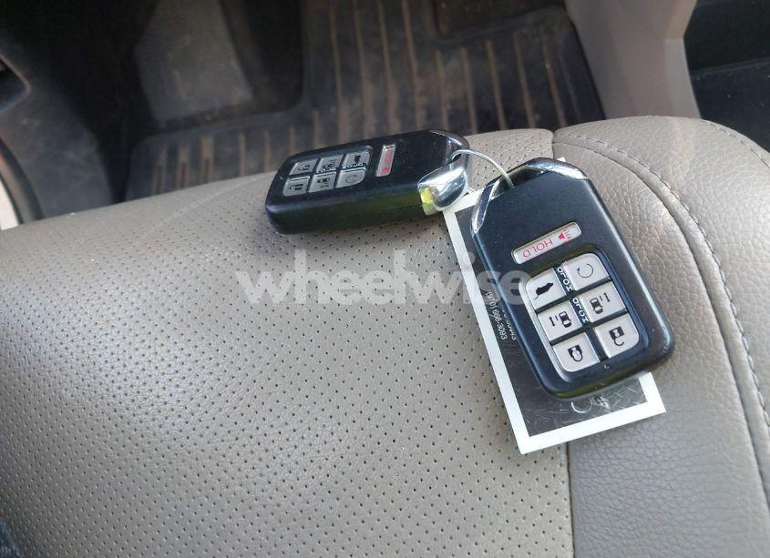 Photo 11 of 2018 Honda Odyssey ELITE (VIN 5FNRL6H96JB080220)