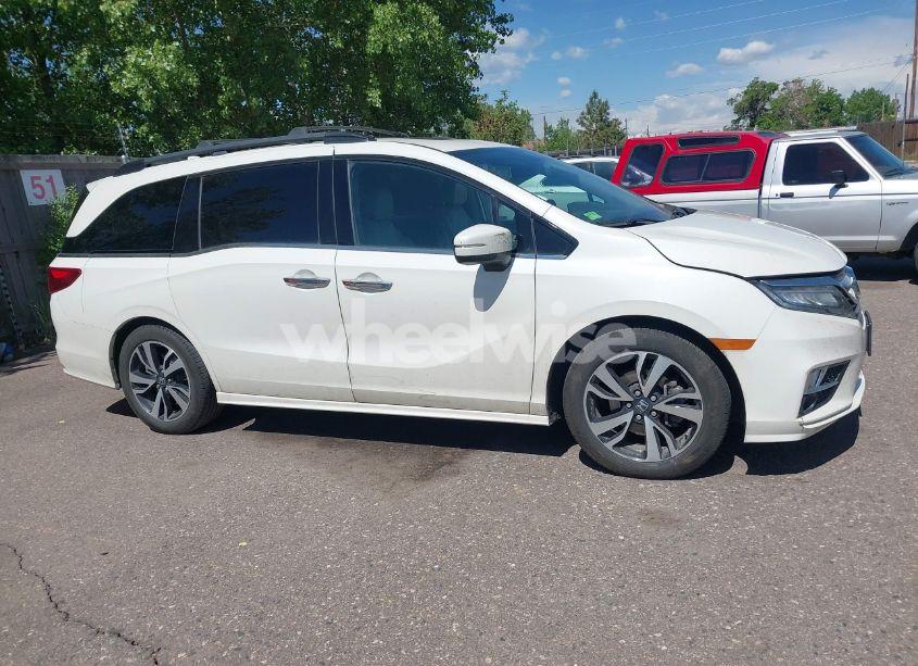 Photo 13 of 2018 Honda Odyssey ELITE (VIN 5FNRL6H96JB080220)