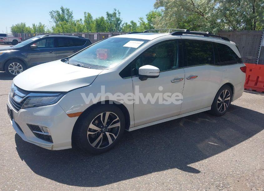 Photo 14 of 2018 Honda Odyssey ELITE (VIN 5FNRL6H96JB080220)