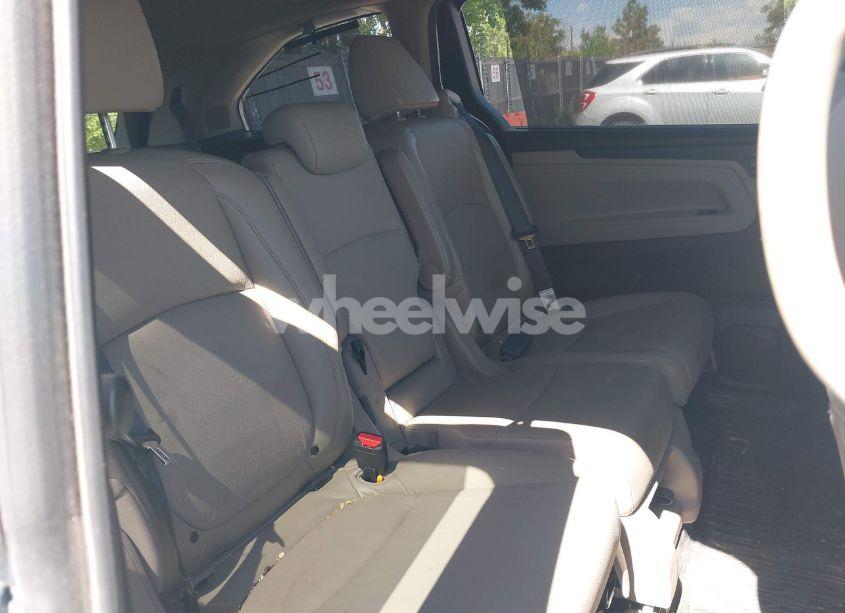 Photo 8 of 2018 Honda Odyssey ELITE (VIN 5FNRL6H96JB080220)