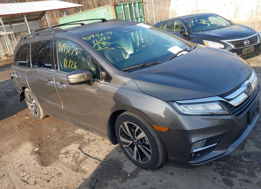 2019 Honda Odyssey ELITE (VIN 5FNRL6H96KB080865) main photo