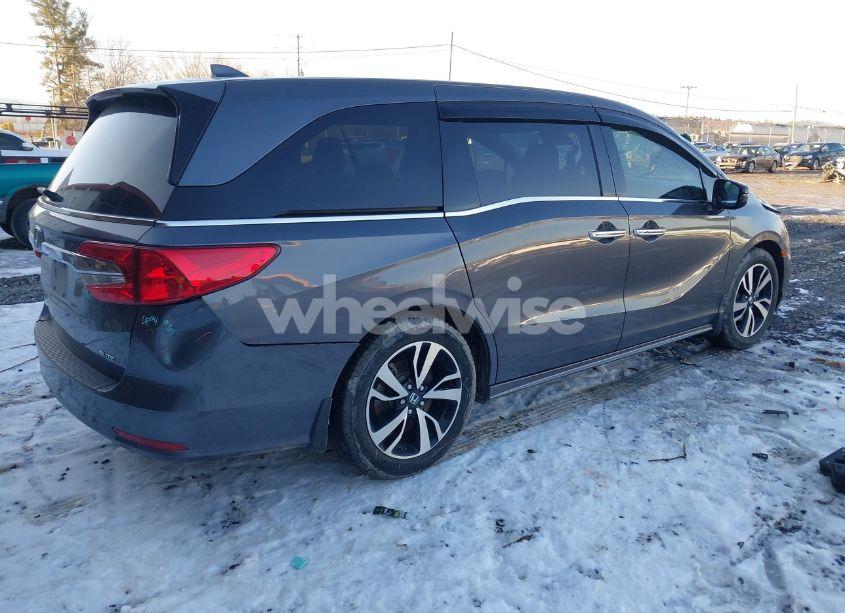 Photo 4 of 2020 Honda Odyssey ELITE (VIN 5FNRL6H96LB039685)