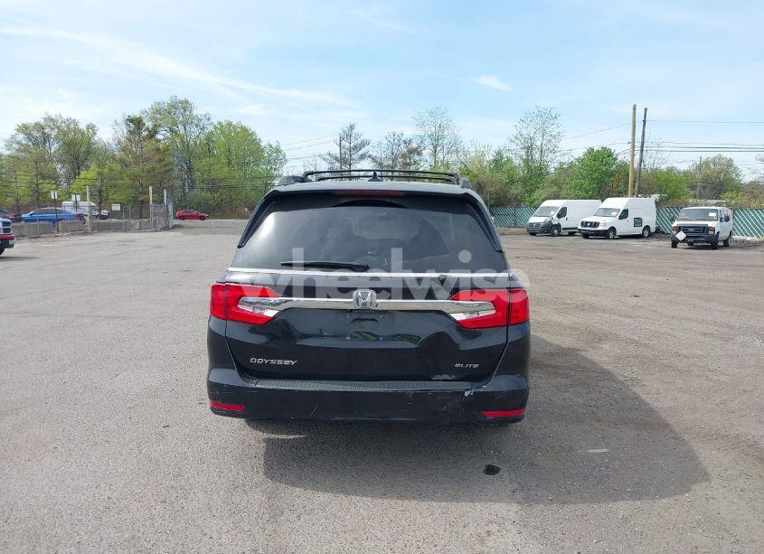 Photo 16 of 2018 Honda Odyssey ELITE (VIN 5FNRL6H97JB052748)