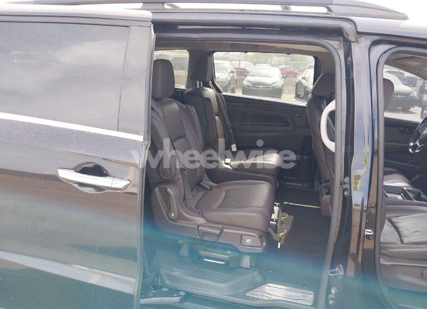 Photo 8 of 2018 Honda Odyssey ELITE (VIN 5FNRL6H97JB052748)