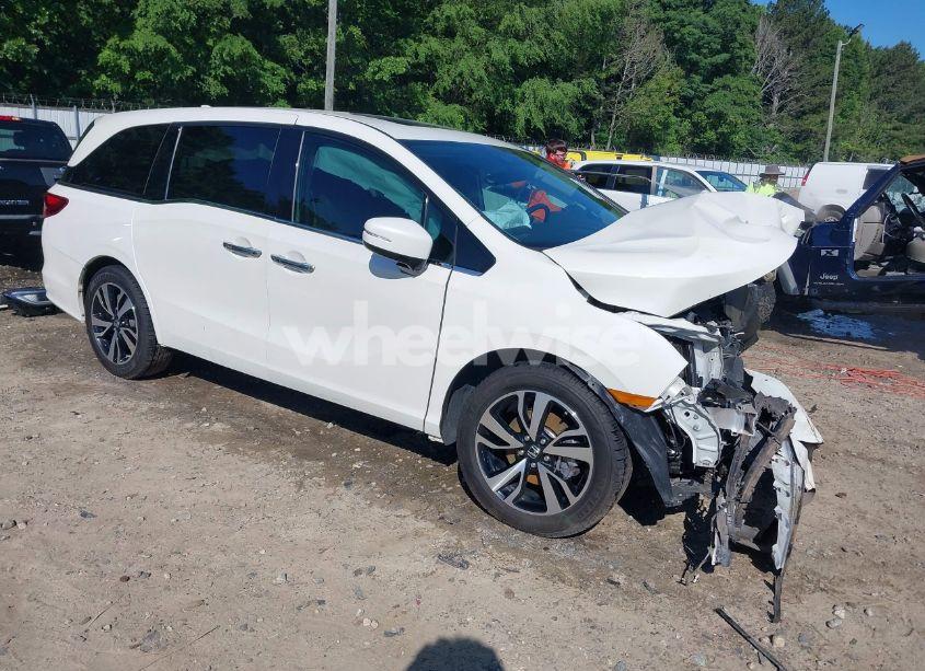 2018 Honda Odyssey ELITE (VIN 5FNRL6H97JB084776) main photo