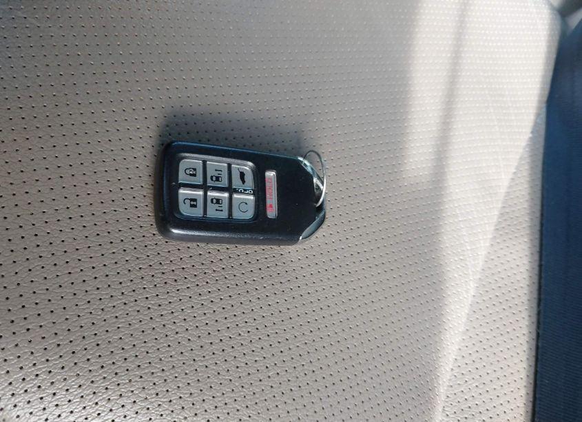 Photo 11 of 2019 Honda Odyssey ELITE (VIN 5FNRL6H97KB010260)