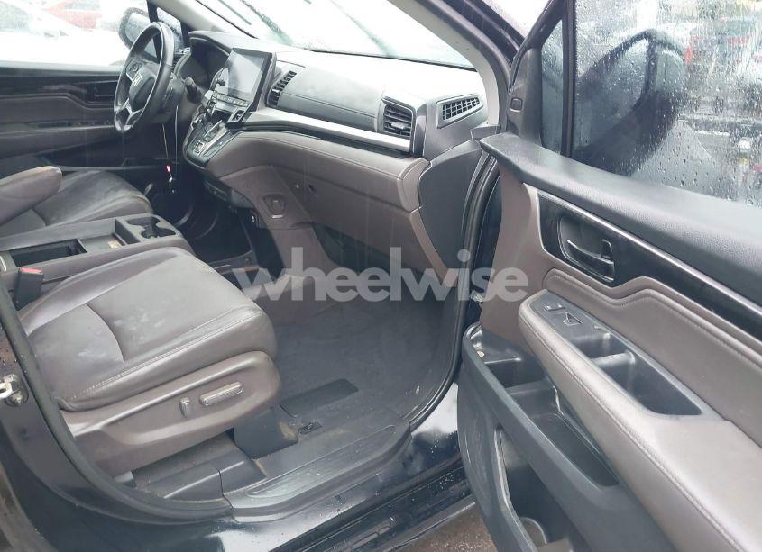 Photo 5 of 2019 Honda Odyssey ELITE (VIN 5FNRL6H97KB015202)