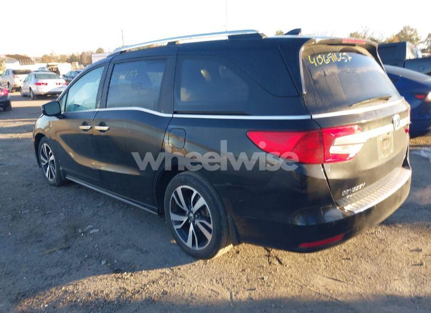 Photo 3 of 2020 Honda Odyssey ELITE (VIN 5FNRL6H97LB063705)